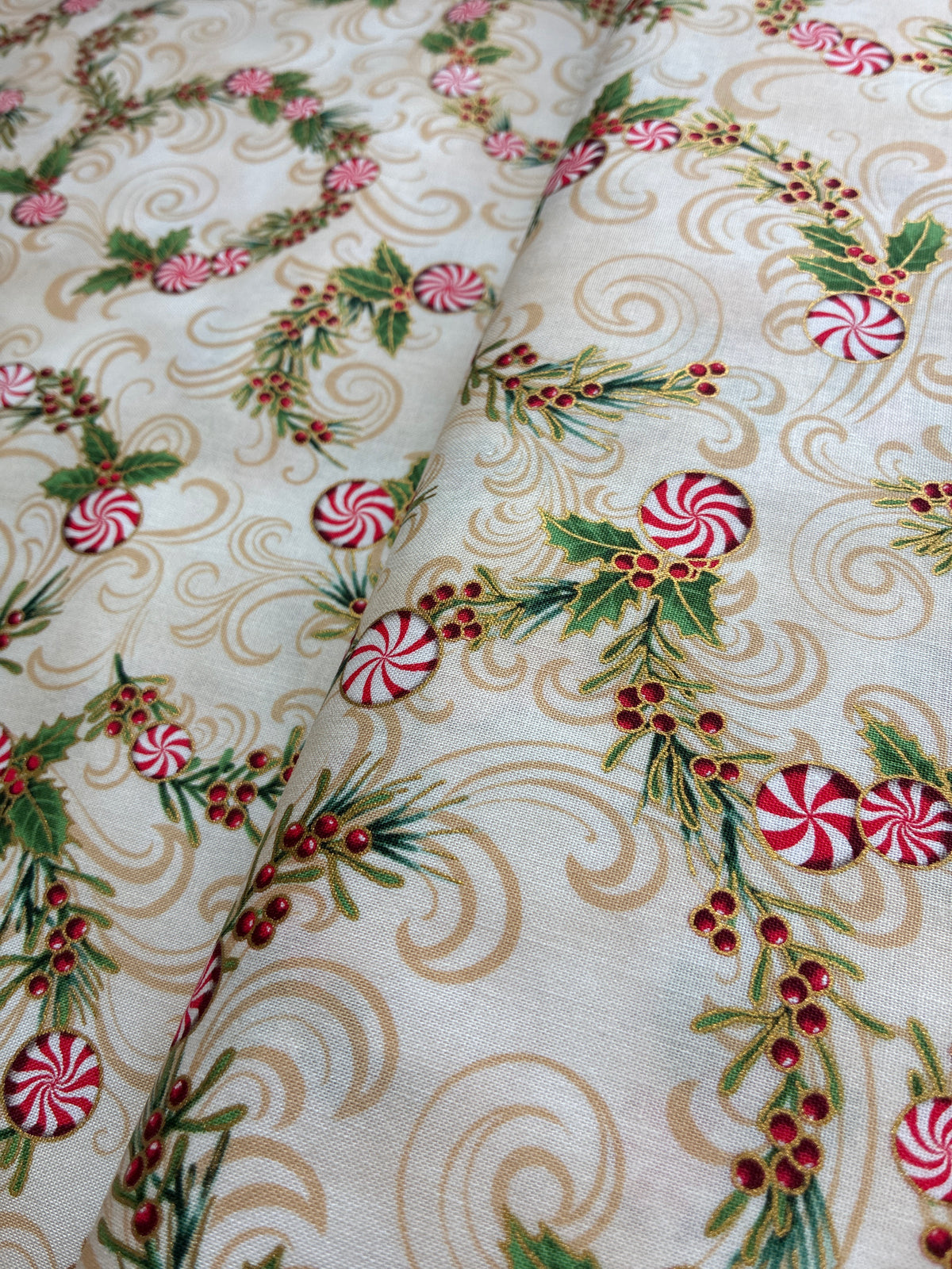Holiday Flourish - peppermint twist cream