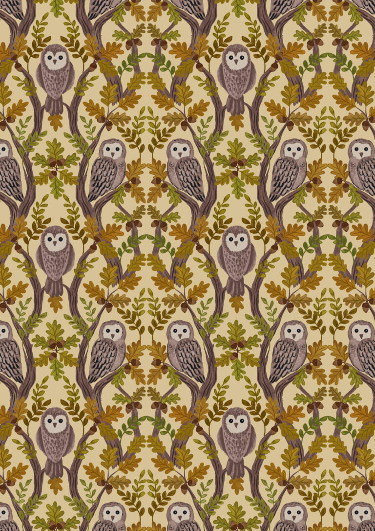Old Quercus - wise owls on light gold