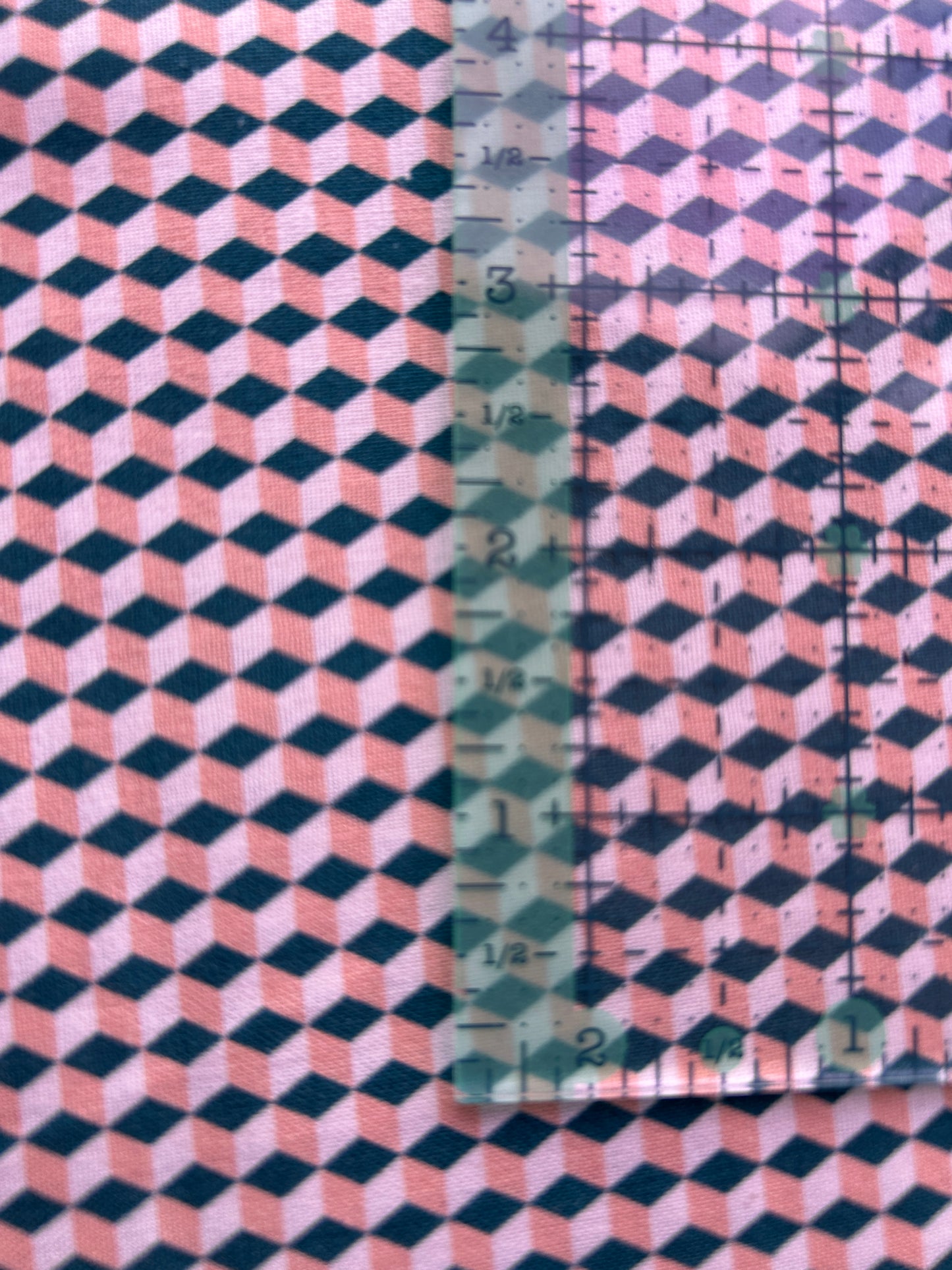 Geometric tumbling blocks