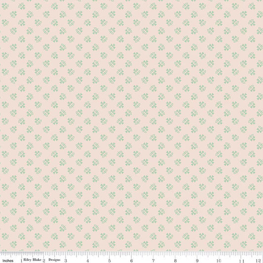 Lori Holt - Farmer's Daughter - clover background sage C17183