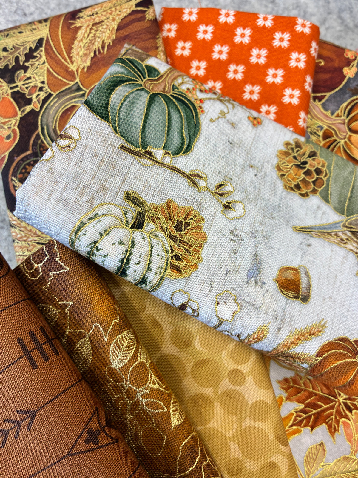 Fat quarter bundle- Pumpkin mix